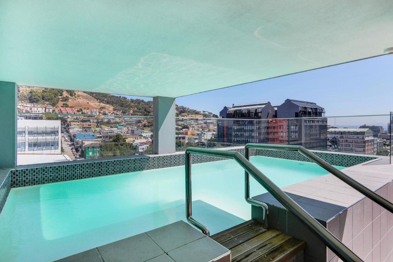 Backup-Powered Colourfull City Balcony Apartment Kapstadt Exterior foto
